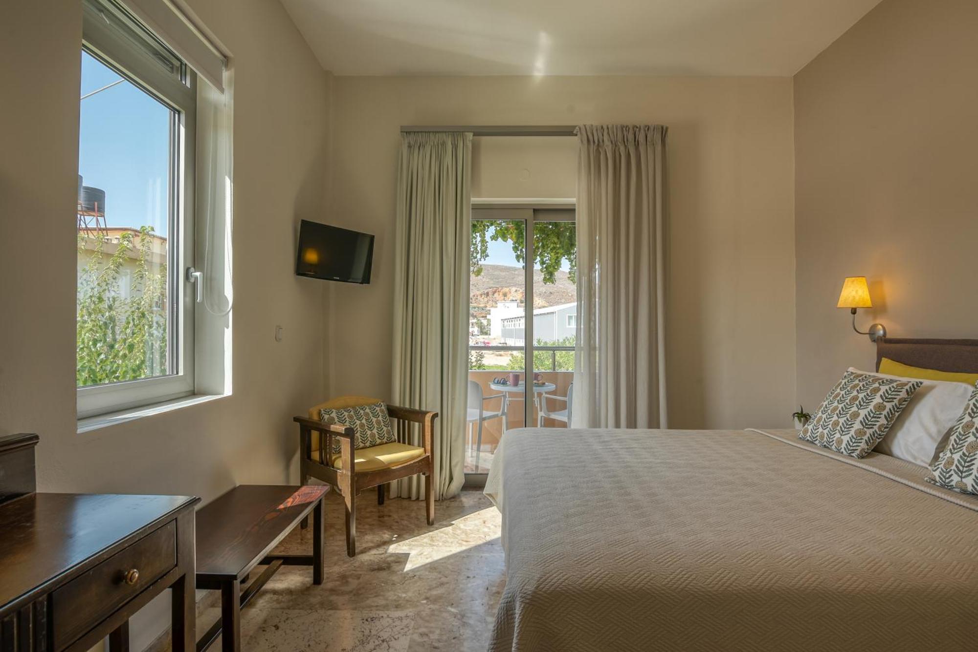 Hotel Peli Kíssamos Екстериор снимка